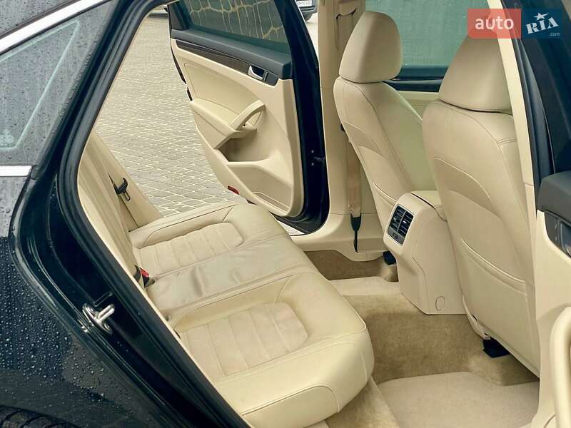 Седан Volkswagen Passat 2015 в Житомирі