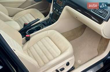 Седан Volkswagen Passat 2015 в 