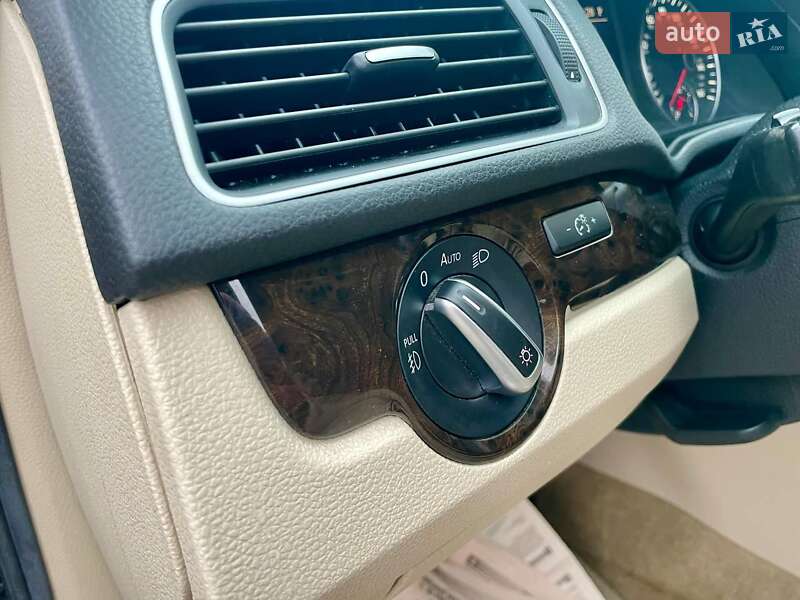 Седан Volkswagen Passat 2015 в Житомирі