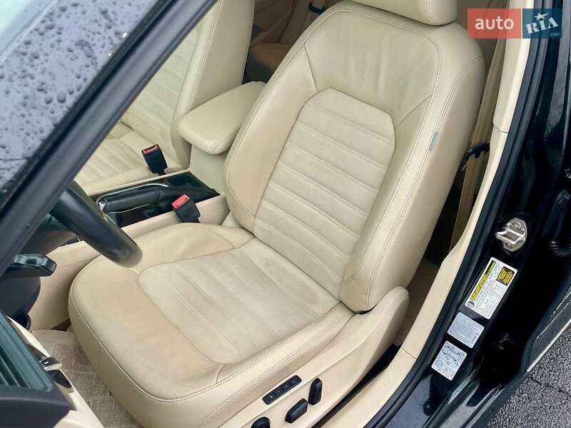 Седан Volkswagen Passat 2015 в Житомирі