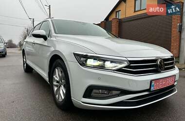 Універсал Volkswagen Passat 2021 в Києві