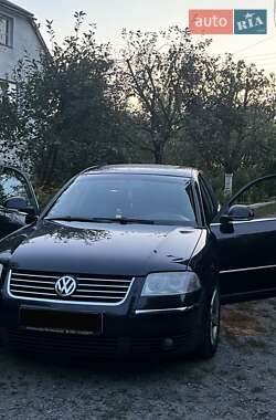 Седан Volkswagen Passat 2004 в Львові