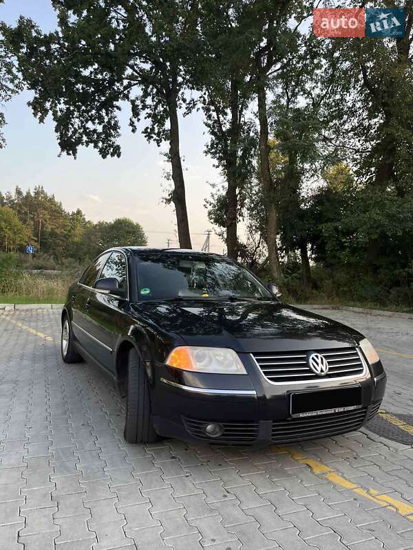 Седан Volkswagen Passat 2004 в Львові