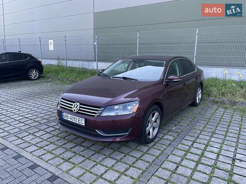 Седан Volkswagen Passat 2012 в Шаргороді