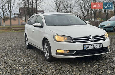 Універсал Volkswagen Passat 2012 в Виноградові