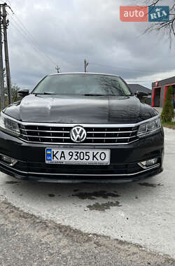 Седан Volkswagen Passat 2017 в Киеве