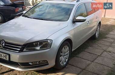 Універсал Volkswagen Passat 2010 в Конотопі