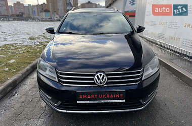 Універсал Volkswagen Passat 2012 в Києві