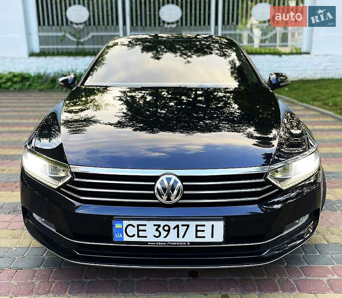 Седан Volkswagen Passat 2015 в Чернівцях