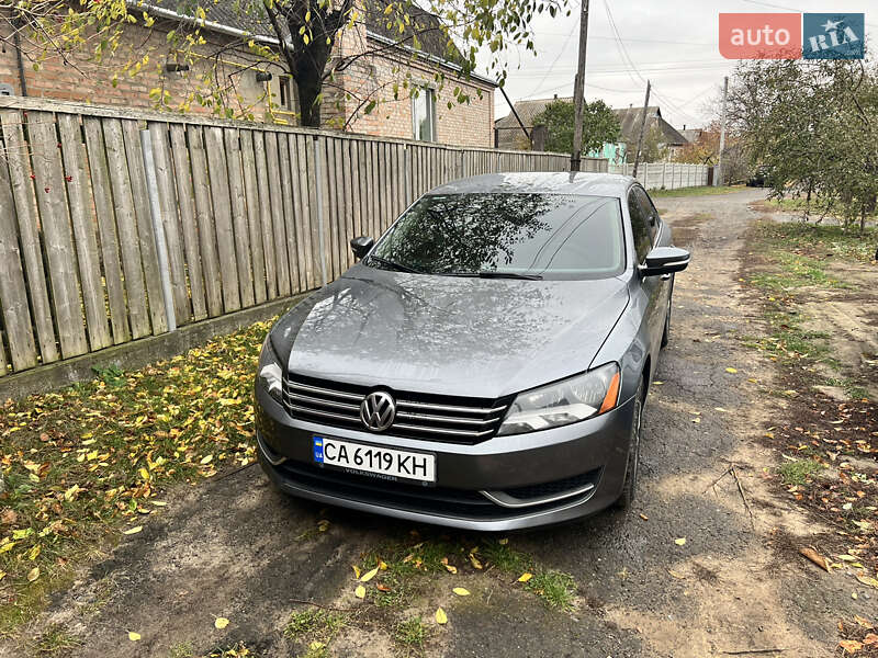 Седан Volkswagen Passat 2012 в Звенигородці