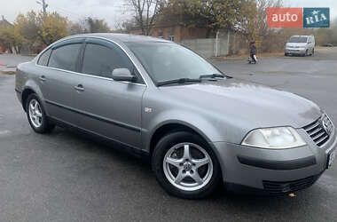 Седан Volkswagen Passat 2001 в Харкові