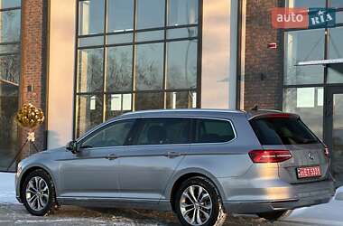 Універсал Volkswagen Passat 2019 в Тернополі