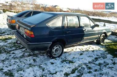 Хэтчбек Volkswagen Passat 1987 в Новояворовске