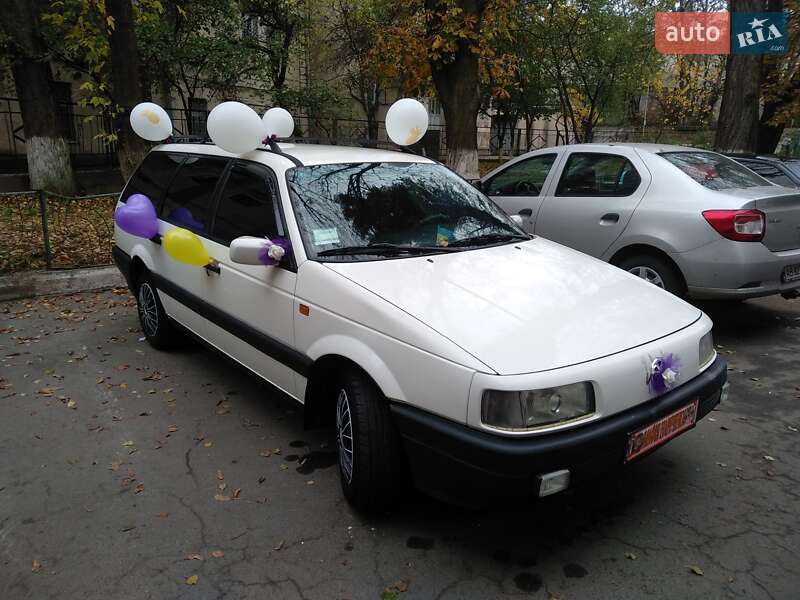 Універсал Volkswagen Passat 1993 в Вінниці