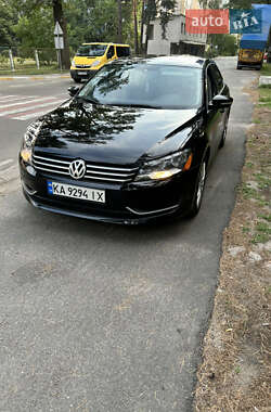 Седан Volkswagen Passat 2013 в Києві