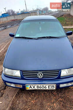 Седан Volkswagen Passat 1996 в Балаклії