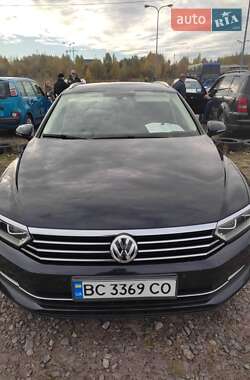 Універсал Volkswagen Passat 2016 в Львові