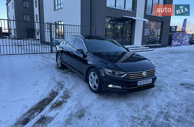 Седан Volkswagen Passat 2017 в Вінниці