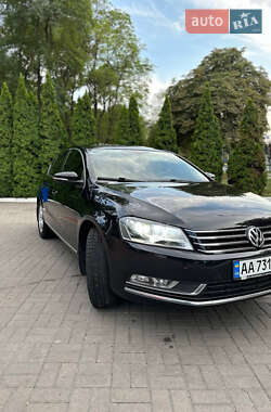 Седан Volkswagen Passat 2014 в Гайвороні