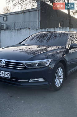 Універсал Volkswagen Passat 2016 в Києві