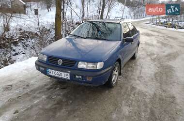 Седан Volkswagen Passat 1996 в Богородчанах