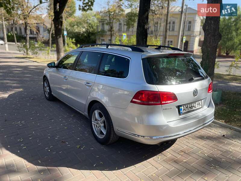 Універсал Volkswagen Passat 2014 в Сумах