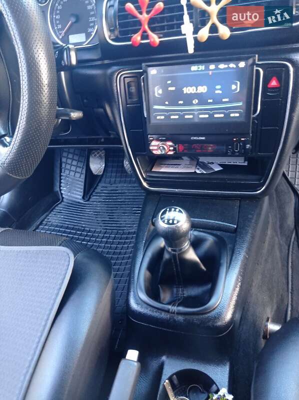 Седан Volkswagen Passat 2001 в Ходореві