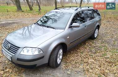 Універсал Volkswagen Passat 2002 в Зміїві