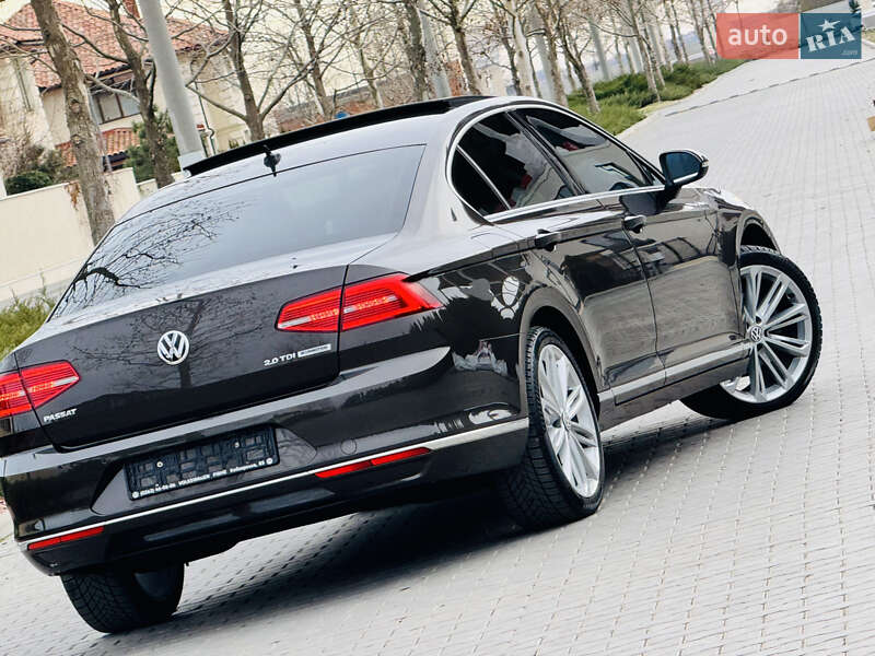 Седан Volkswagen Passat 2015 в Одесі