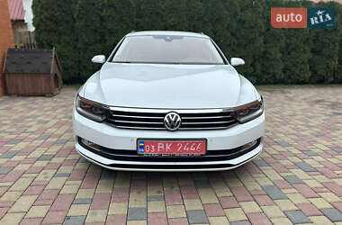 Універсал Volkswagen Passat 2015 в Луцьку