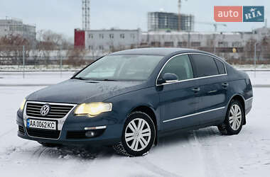 Седан Volkswagen Passat 2008 в Киеве