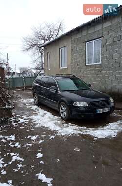 Універсал Volkswagen Passat 2004 в Самборі