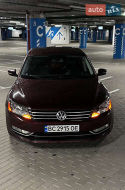 Седан Volkswagen Passat 2014 в Києві