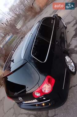 Универсал Volkswagen Passat 2005 в 