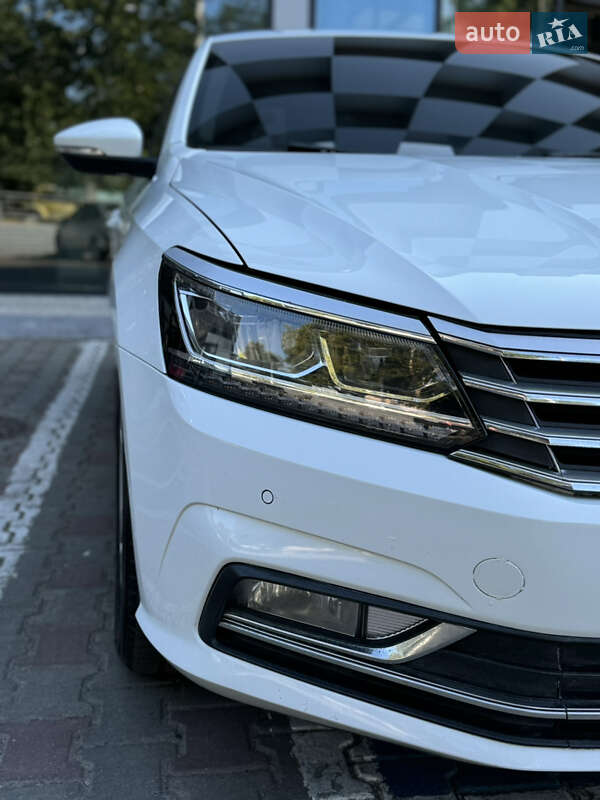 Седан Volkswagen Passat 2017 в Одесі
