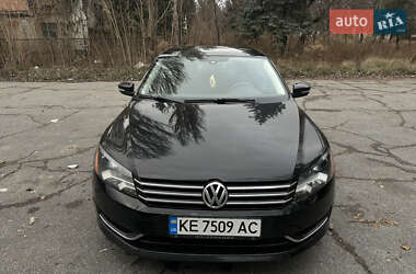 Седан Volkswagen Passat 2015 в Днепре