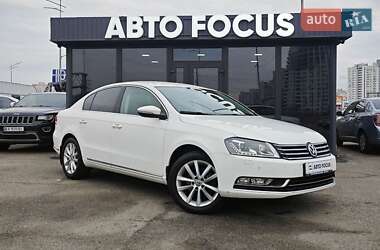 Седан Volkswagen Passat 2014 в Киеве