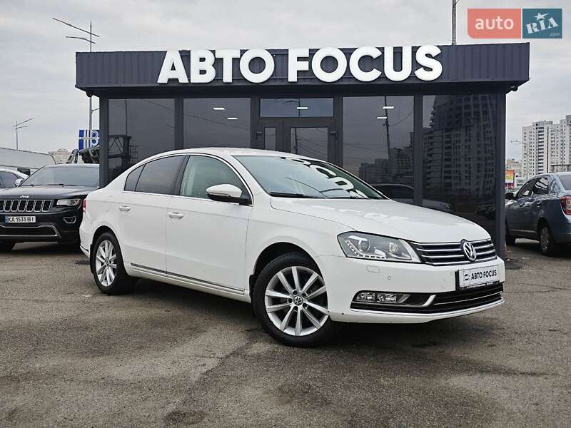 Седан Volkswagen Passat 2014 в Киеве