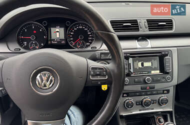 Универсал Volkswagen Passat 2013 в Хмельницком