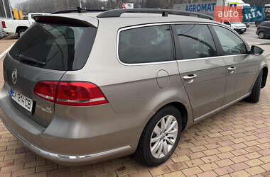 Універсал Volkswagen Passat 2013 в Хмельницькому