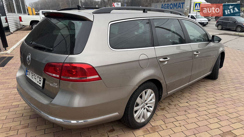 Универсал Volkswagen Passat 2013 в Хмельницком