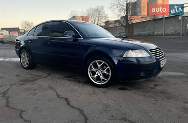 Седан Volkswagen Passat 2004 в Дніпрі