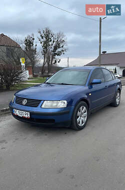 Седан Volkswagen Passat 1999 в Львове