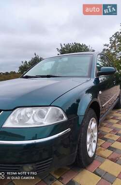 Седан Volkswagen Passat 2001 в Гайсине