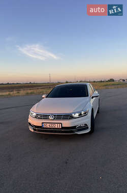 Седан Volkswagen Passat 2018 в Києві