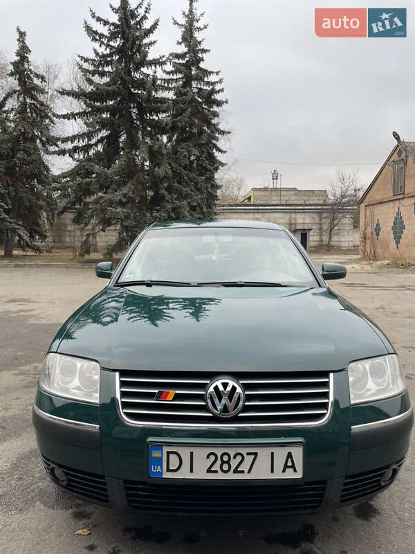 Седан Volkswagen Passat 2003 в Харкові