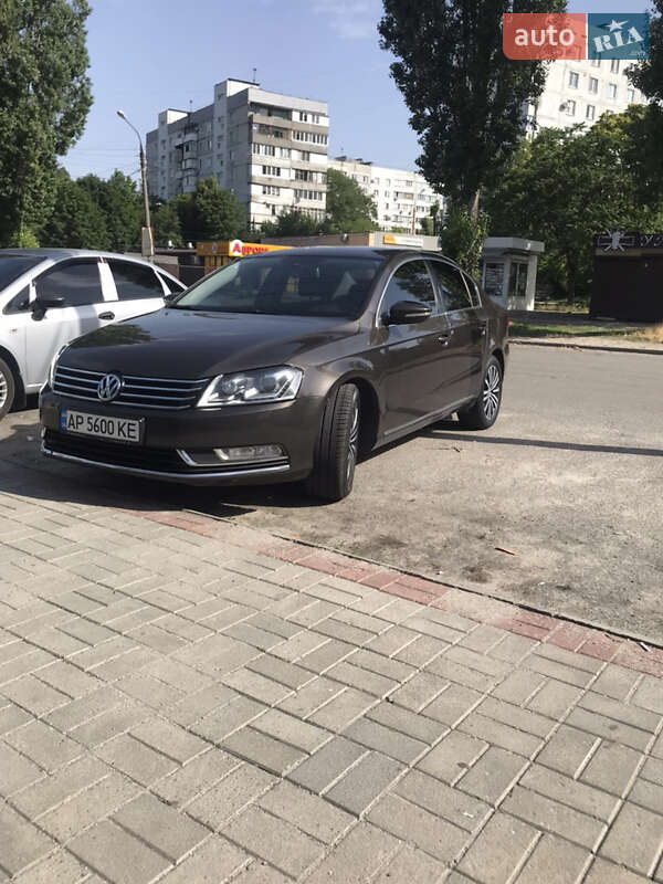 Седан Volkswagen Passat 2012 в Запорожье