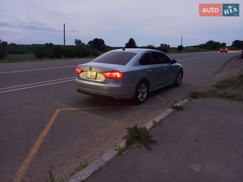 Седан Volkswagen Passat 2012 в Сумах