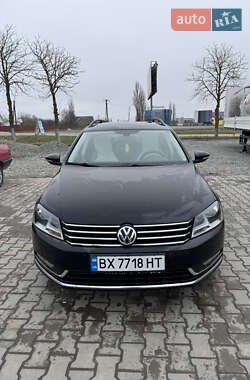 Універсал Volkswagen Passat 2014 в Чернівцях