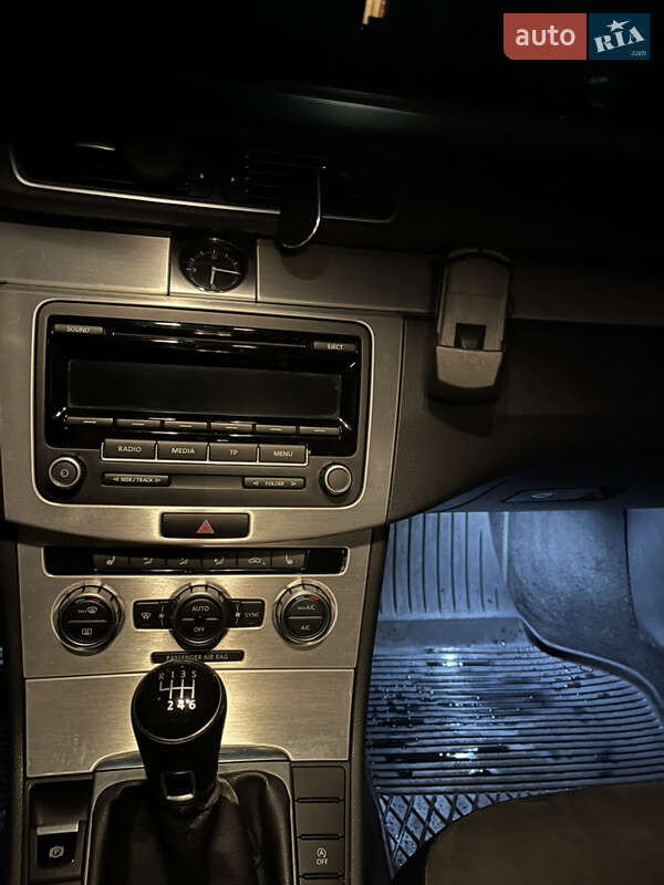 Универсал Volkswagen Passat 2013 в Самборе